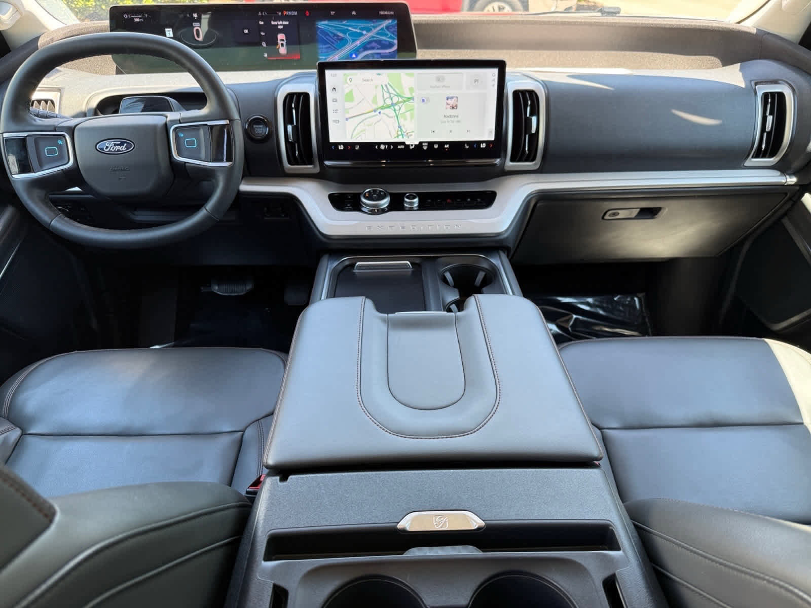 Used 2025 Ford Expedition Max Active AWD/4WD image 13