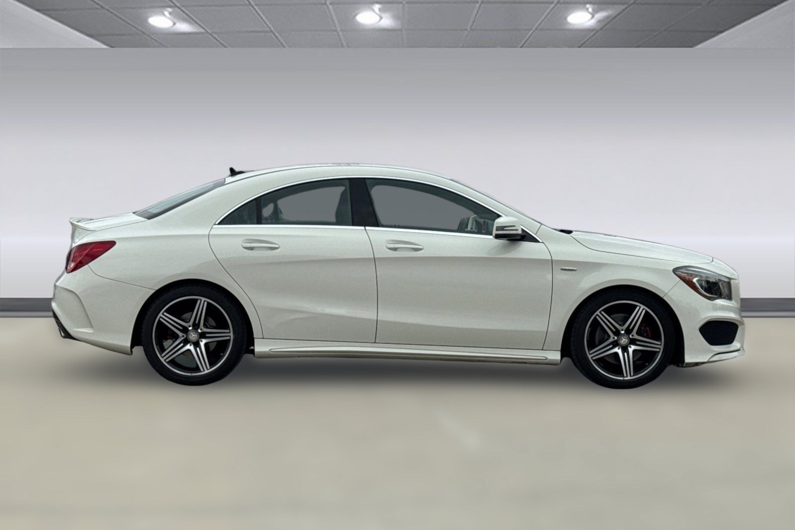 Used 2016 Mercedes-Benz CLA 250 image 8