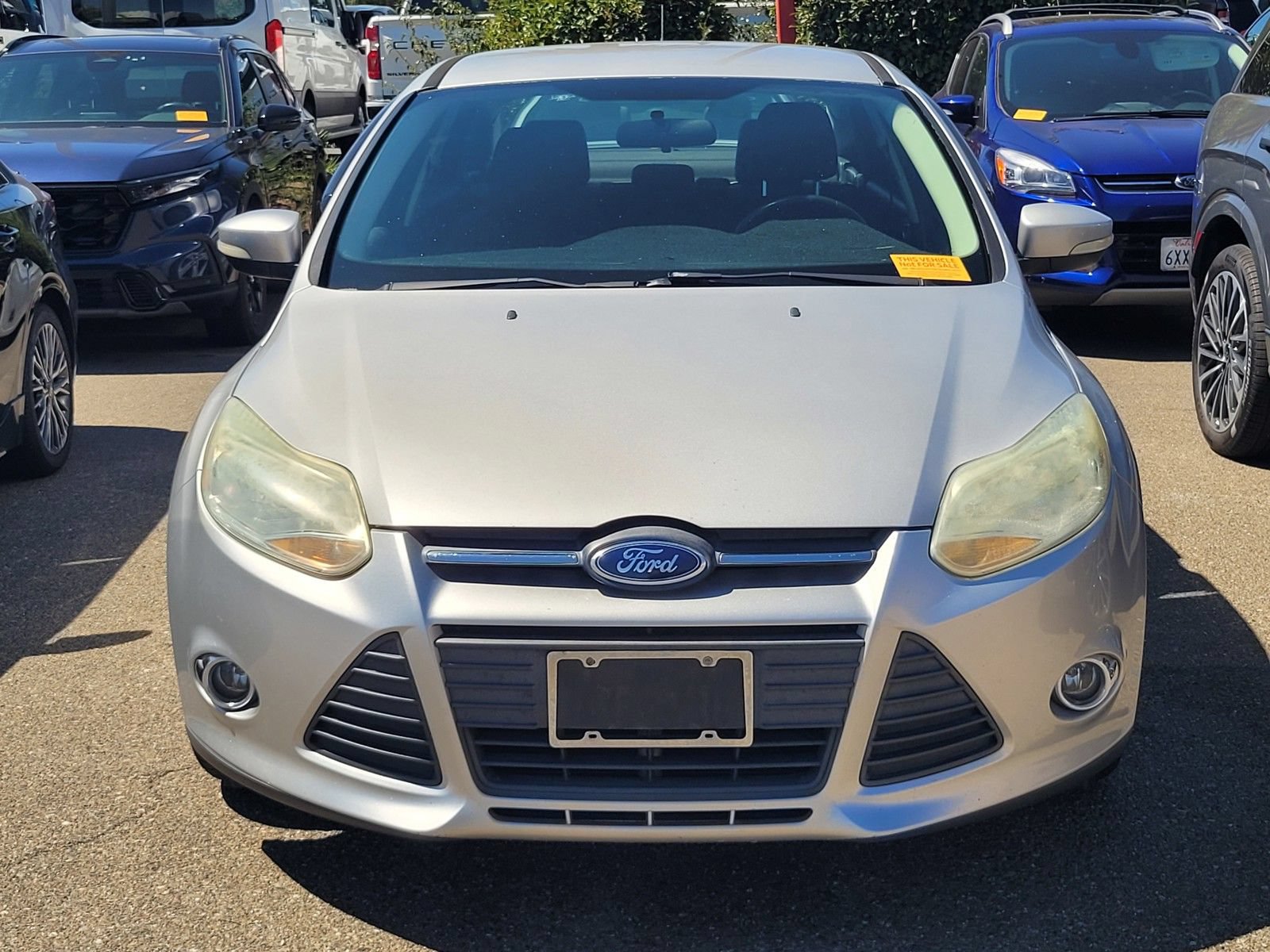 Used 2014 Ford Focus SE w/ SE Sport Package FWD image 2