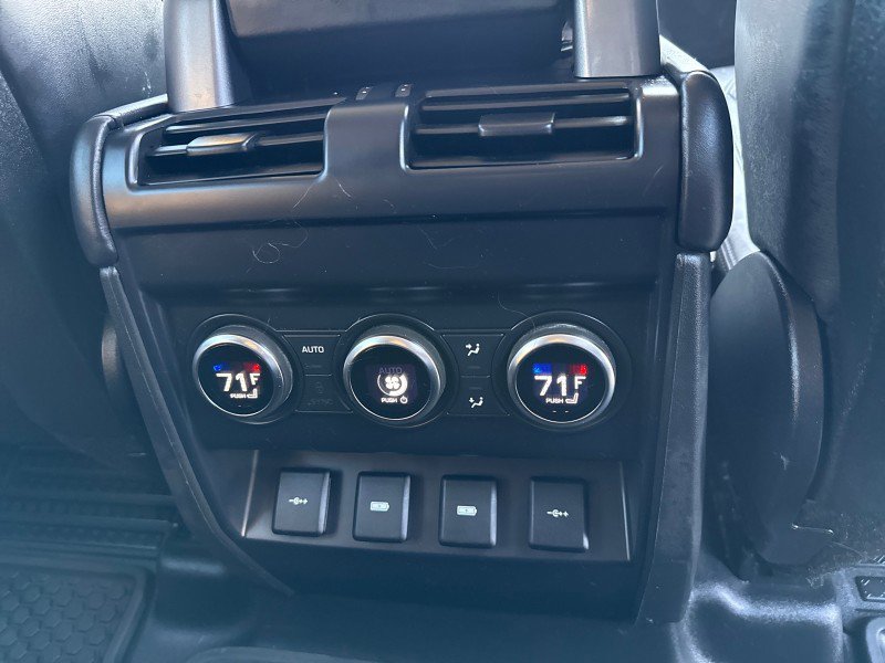 Used 2020 Land Rover Defender 110 HSE image 35