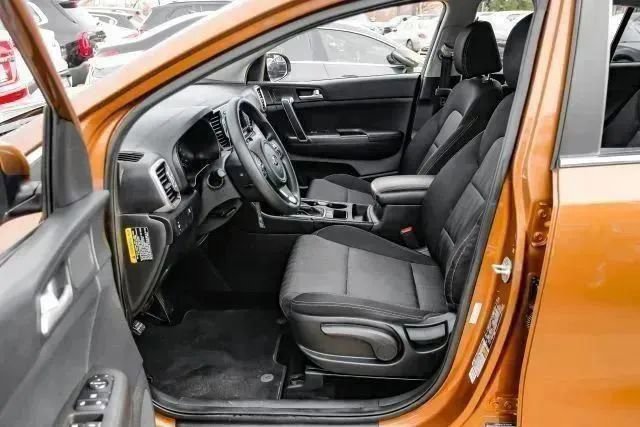 Used 2019 Kia Sportage LX FWD image 4