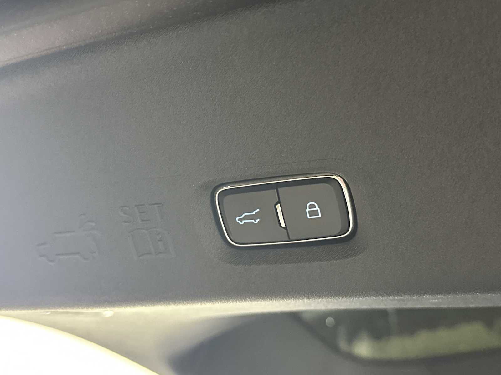 Used 2025 Ford Expedition Max Platinum w/ Driver's Package AWD/4WD image 23