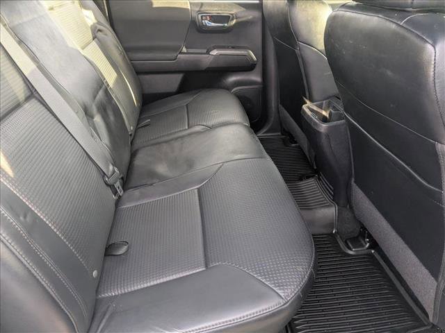 Used 2019 Toyota Tacoma TRD Off-Road image 19