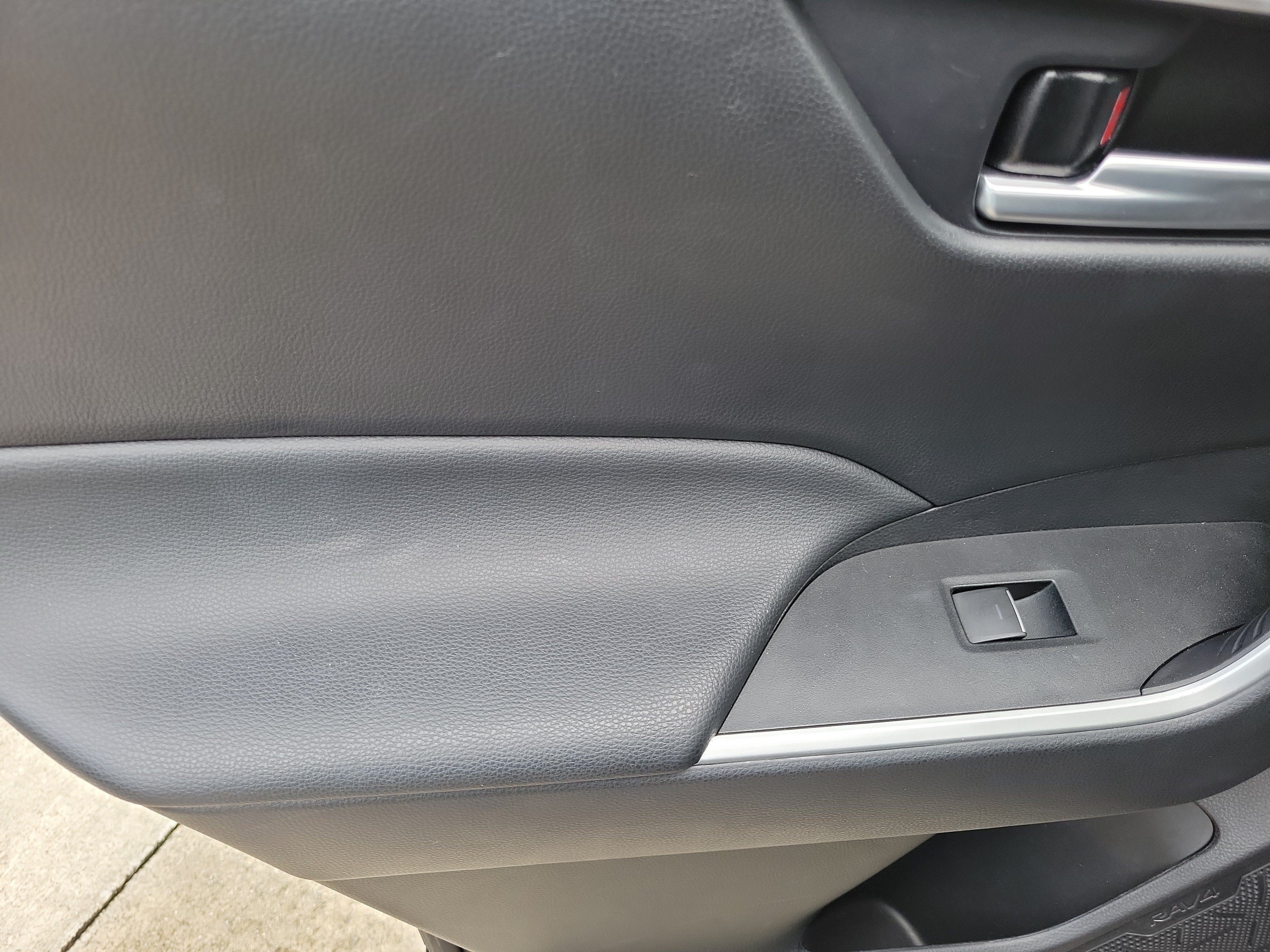 Used 2025 Toyota RAV4 XLE Premium FWD image 19
