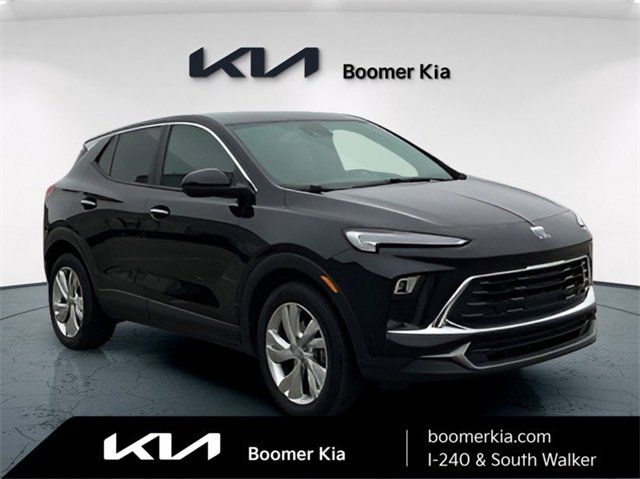 Used 2024 Buick Encore GX Preferred w/ Comfort Package image 3