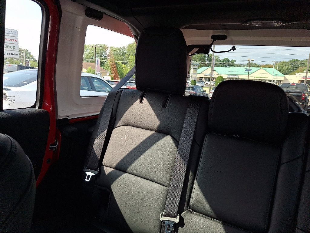 New 2027 Jeep Wrangler Unlimited Sahara AWD/4WD image 13