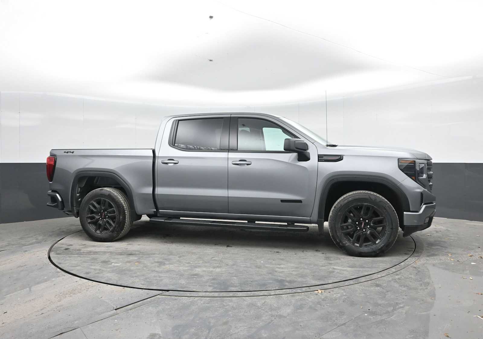 New 2026 GMC Sierra 1500 Elevation w/ LPO, Elevation Black Package AWD/4WD image 8