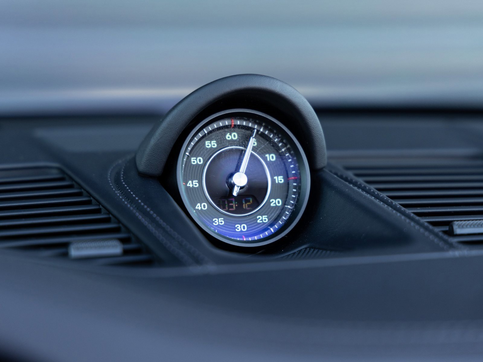 Certified 2024 Porsche 911 Turbo S image 17