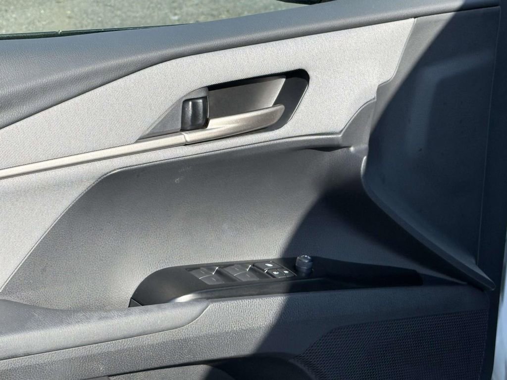 Used 2025 Toyota Camry LE image 25