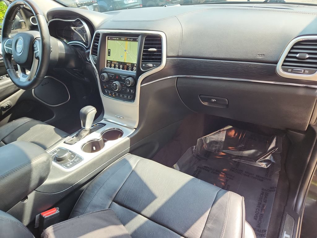 Used 2018 Jeep Grand Cherokee Summit w/ Platinum Series Group AWD/4WD image 29