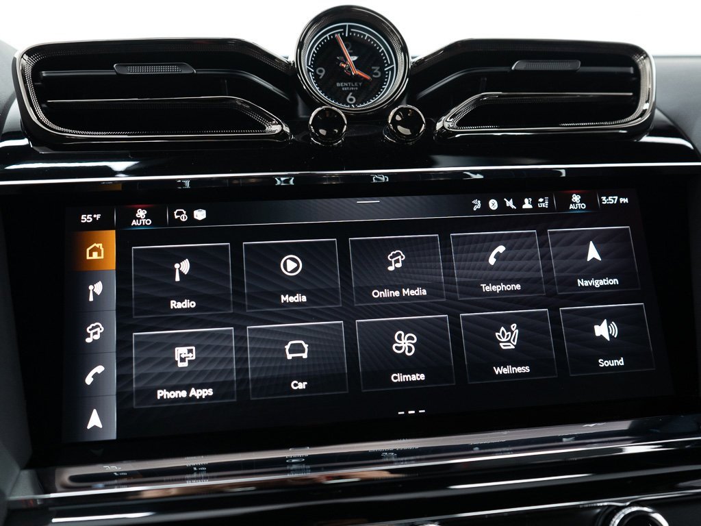 Certified 2025 Bentley Bentayga image 40