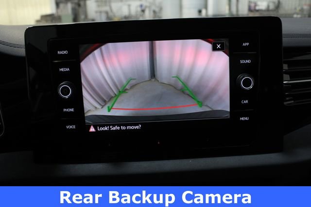 Used 2025 Volkswagen Jetta SE w/ Sunroof Package image 4