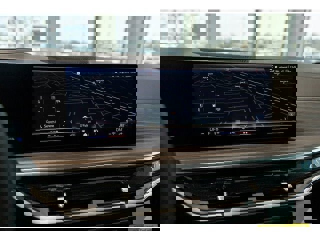 New 2026 BMW X5 xDrive50e w/ Premium Package image 70