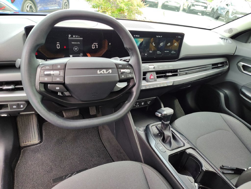 Certified 2025 Kia K4 FWD image 9