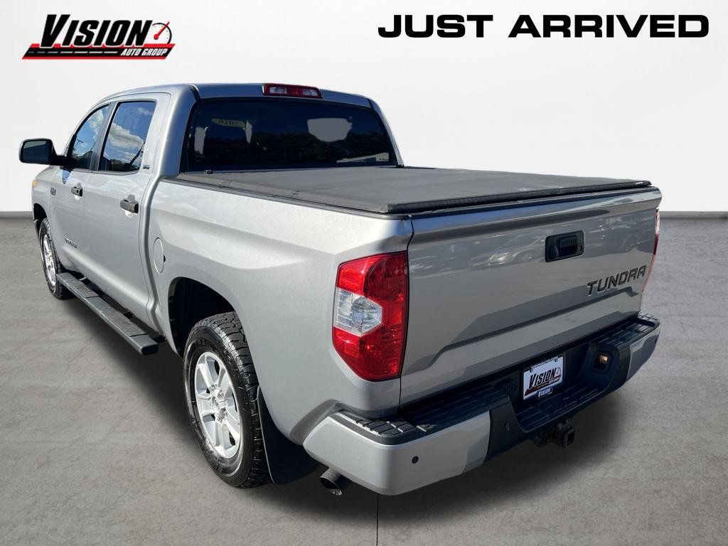 Used 2016 Toyota Tundra SR5 w/ SR5 Upgrade Package RWD image 2