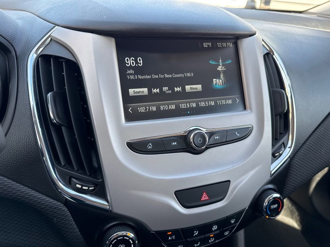 Used 2017 Chevrolet Cruze LS FWD image 24