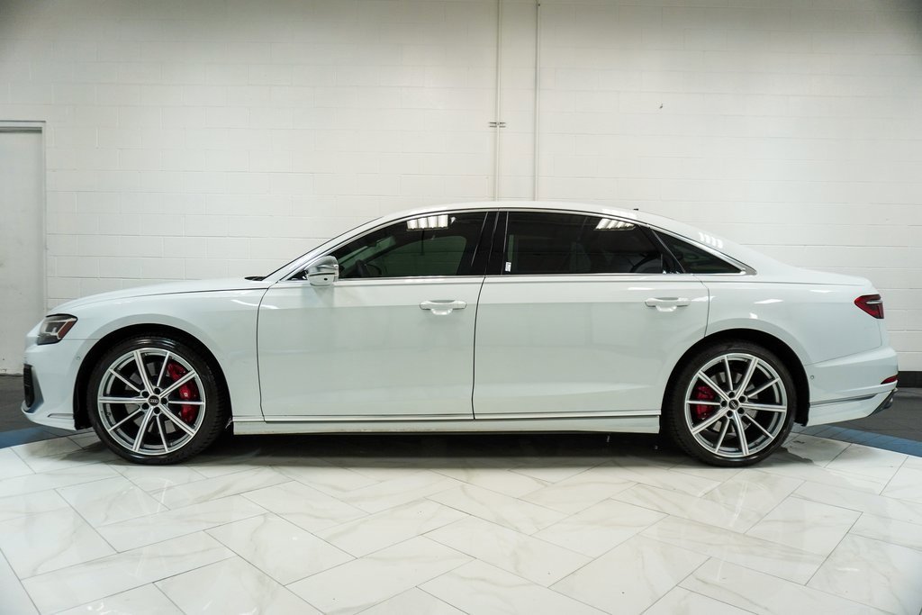 Used 2023 Audi S8 image 8