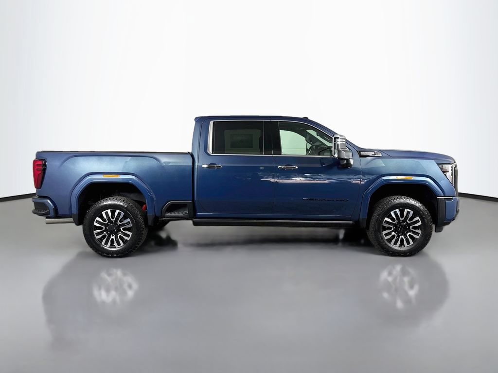 New 2026 GMC Sierra 3500 Denali Ultimate w/ LPO, Black Badging Package AWD/4WD image 8