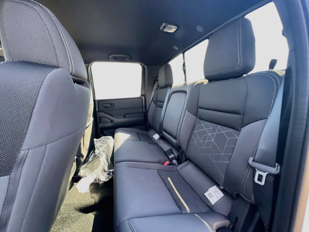 New 2027 Nissan Frontier SV RWD image 23