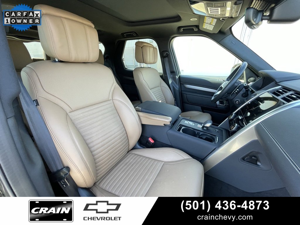 Used 2024 Land Rover Discovery Dynamic SE image 37