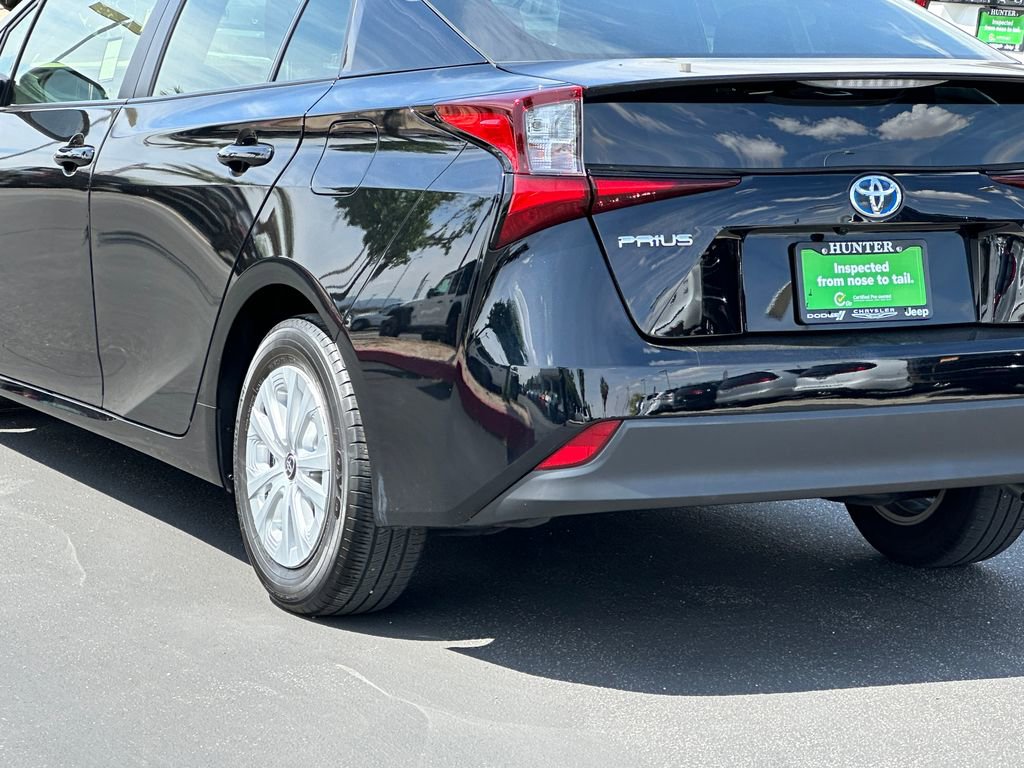 Used 2022 Toyota Prius L Eco image 5
