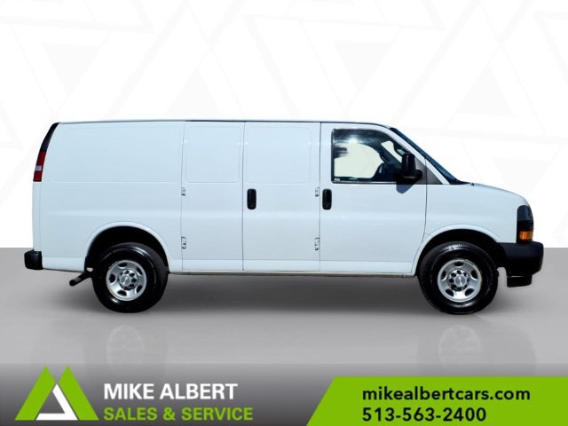 Used 2021 Chevrolet Express 2500 w/ Driver Convenience Package RWD image 8
