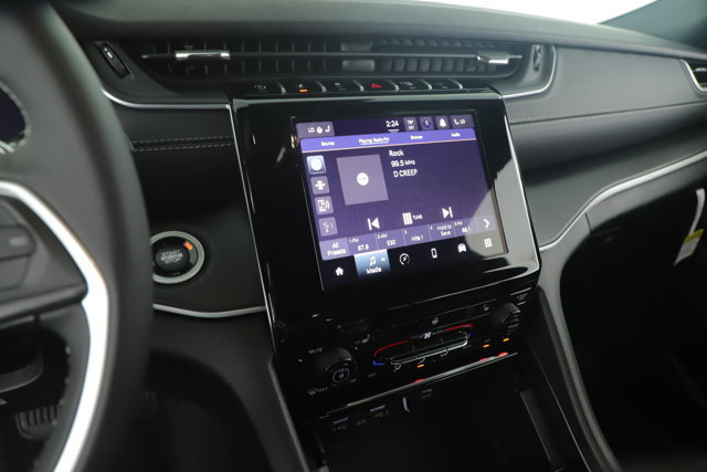 New 2025 Jeep Grand Cherokee L Laredo w/ Luxury Tech Group I image 14