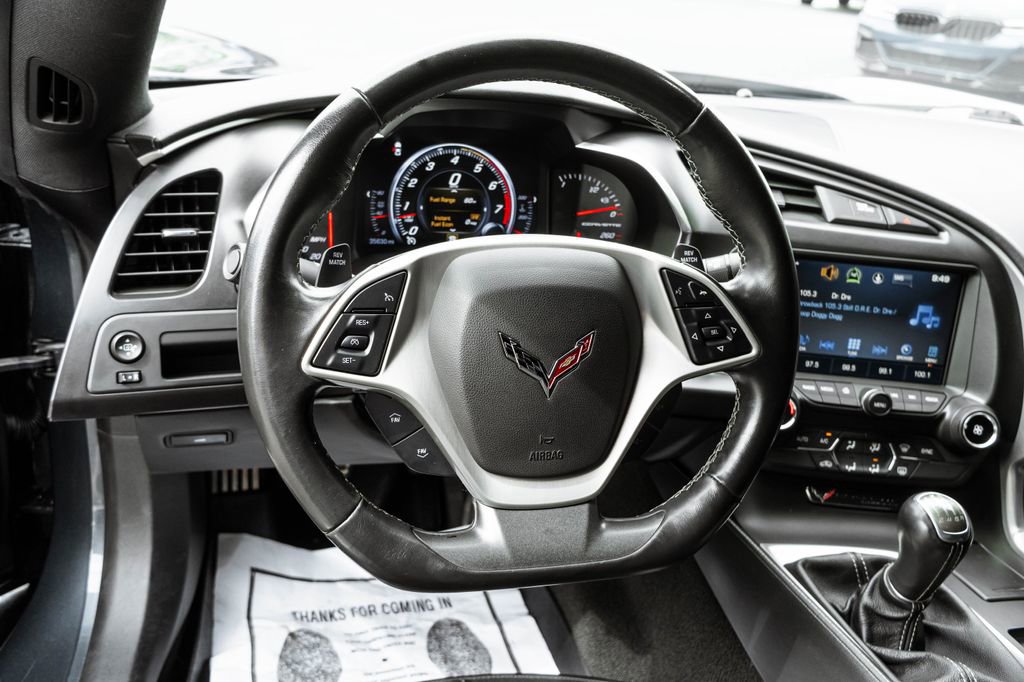 Used 2019 Chevrolet Corvette Stingray Coupe w/ Carbon Flash Badge Package RWD image 9