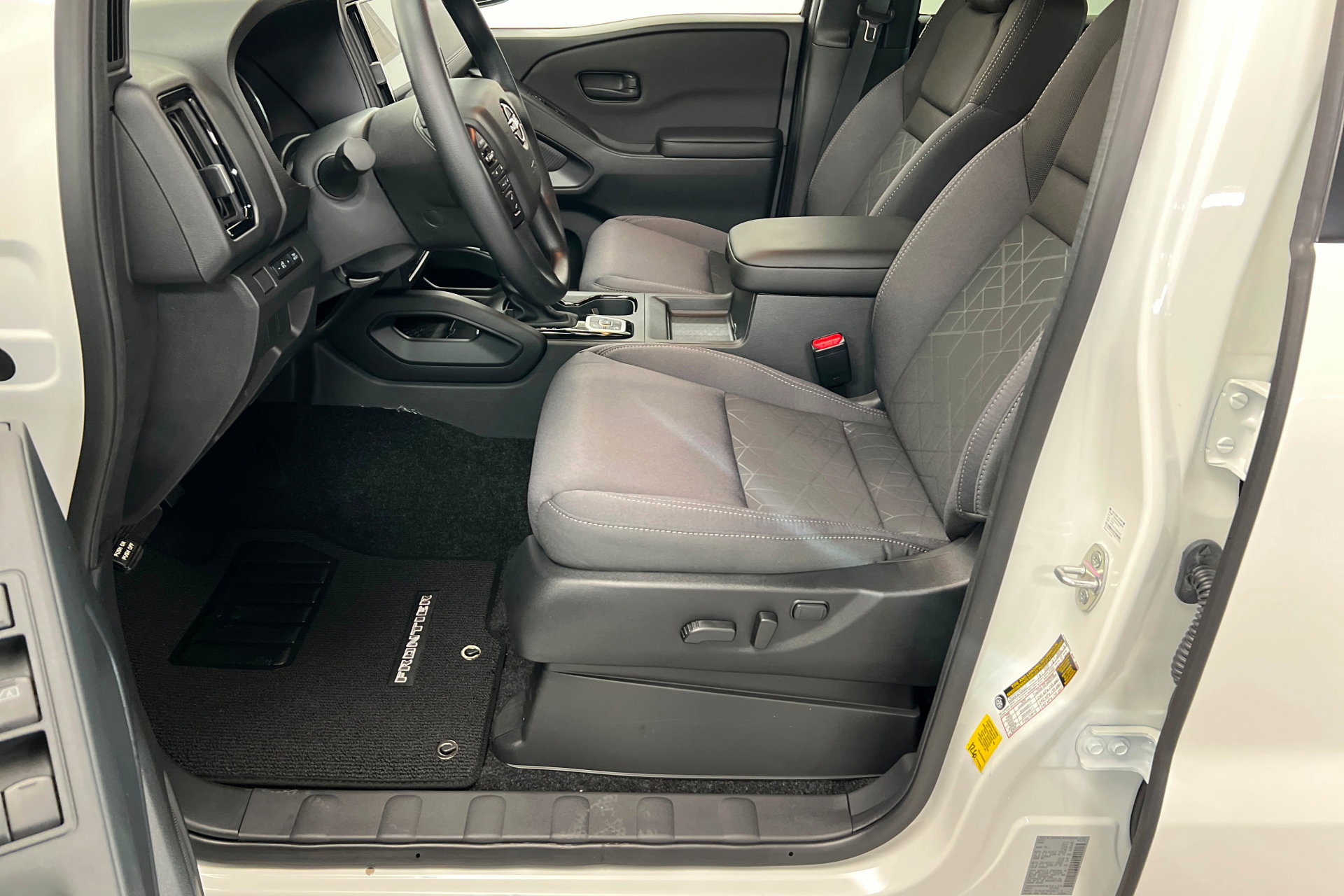 New 2026 Nissan Frontier SV w/ Tow Package image 17