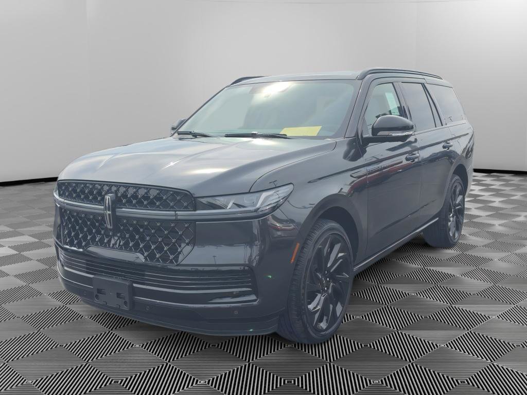 New 2027 Lincoln Navigator Reserve w/ Jet Appearance Package AWD/4WD image 3