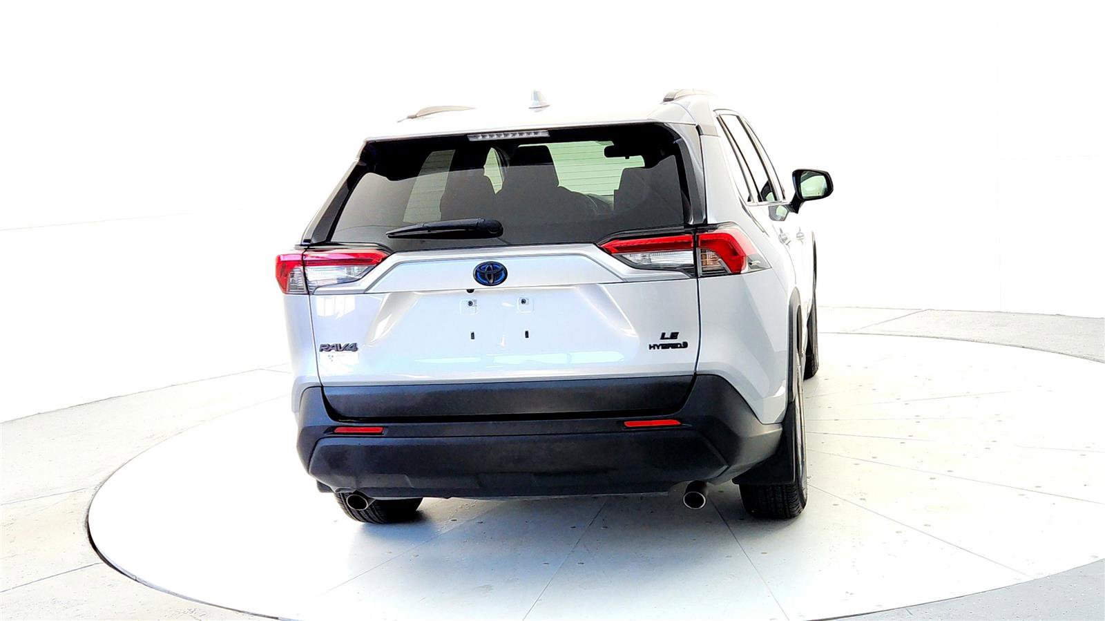 Certified 2022 Toyota RAV4 LE image 5