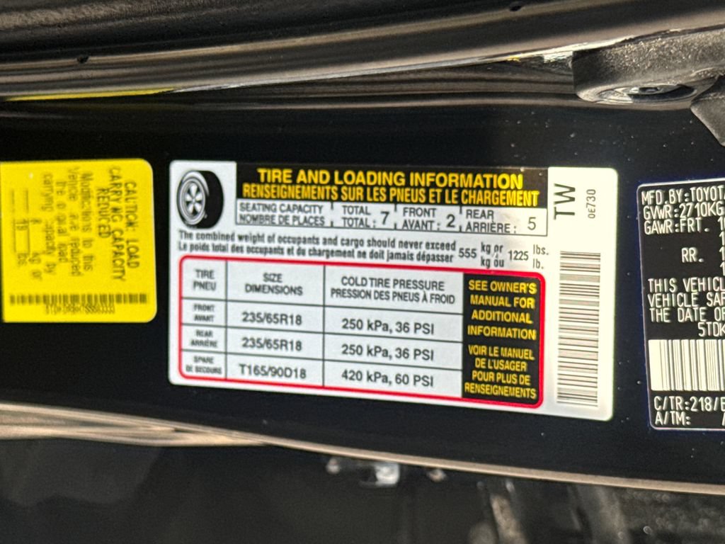 Used 2025 Toyota Highlander XLE AWD/4WD image 50