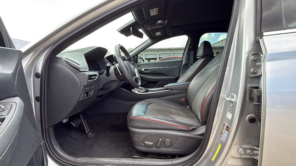Used 2020 Hyundai Sonata SEL Plus w/ Tech Package image 4