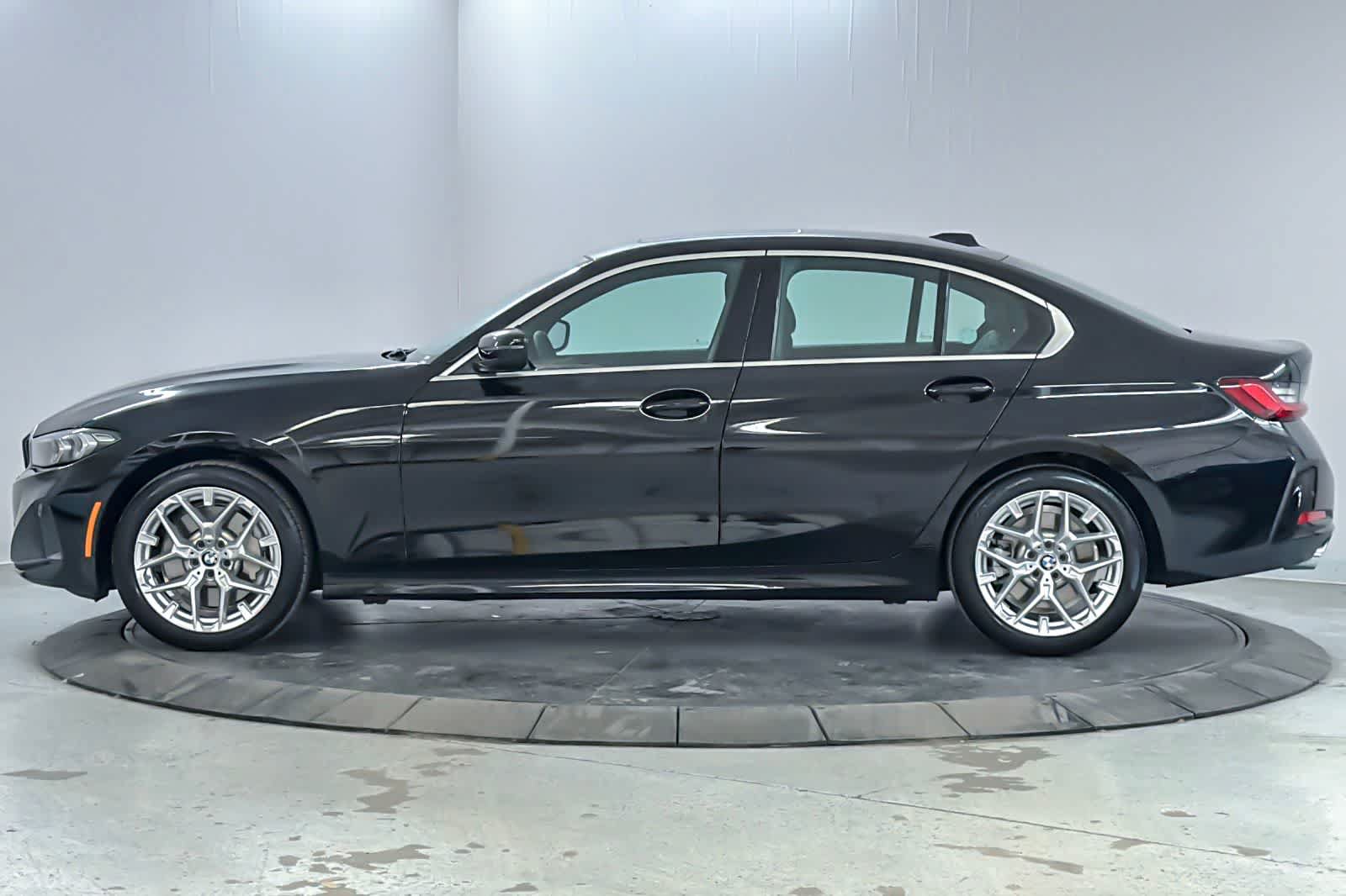 Used 2026 BMW 330i Sedan w/ Convenience Package RWD image 5