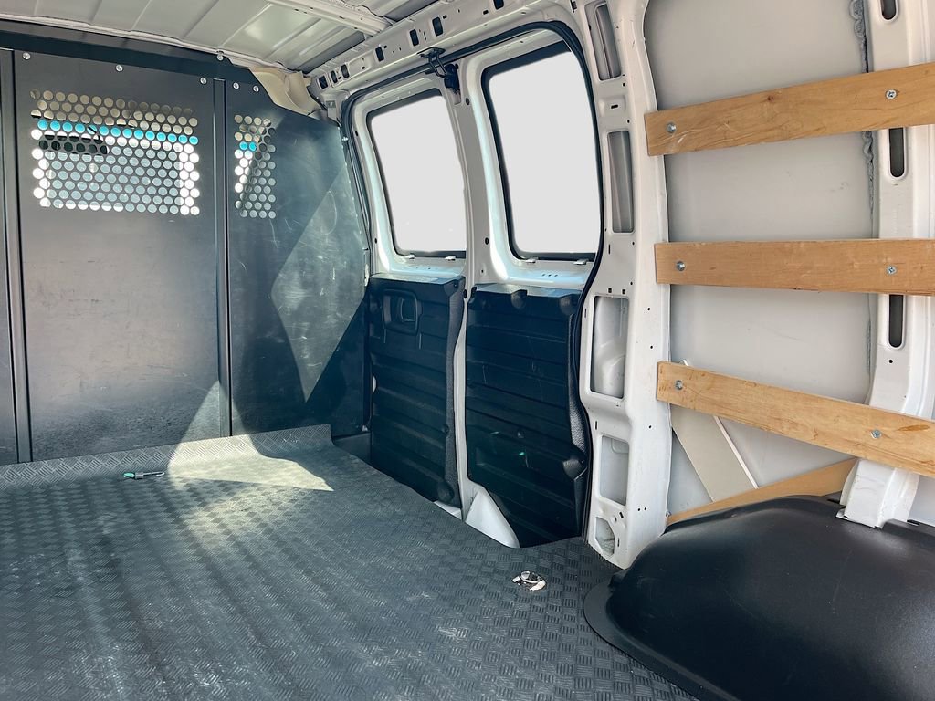 Used 2022 GMC Savana 2500 w/ Driver Convenience Package RWD image 23
