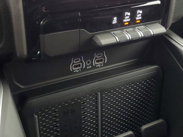 New 2026 RAM 1500 4x4 Crew Cab image 24