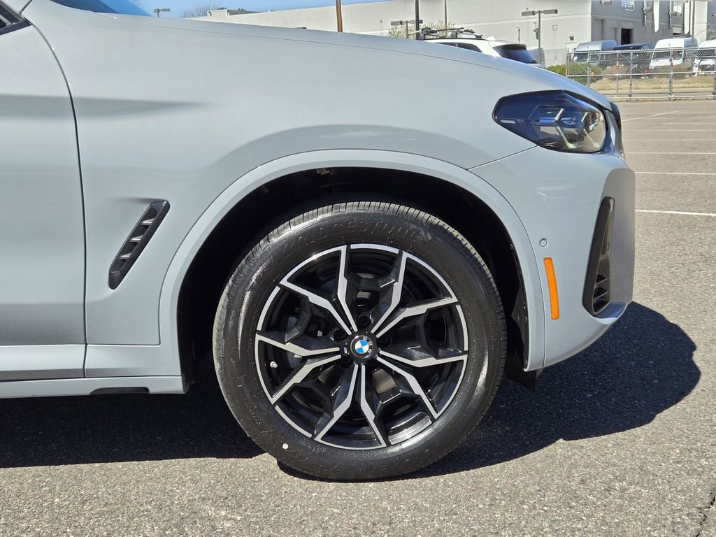 Used 2024 BMW X3 xDrive30i w/ M Sport Package image 9