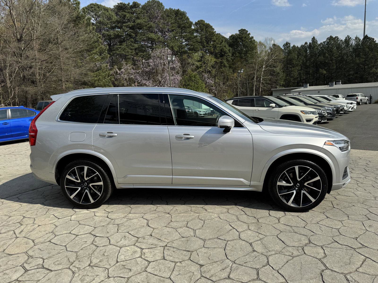 Used 2022 Volvo XC90 T6 Momentum w/ Climate Package AWD/4WD image 20