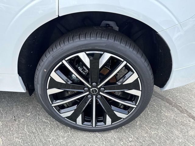 New 2026 Volvo XC60 B5 Ultra w/ Climate Package image 6