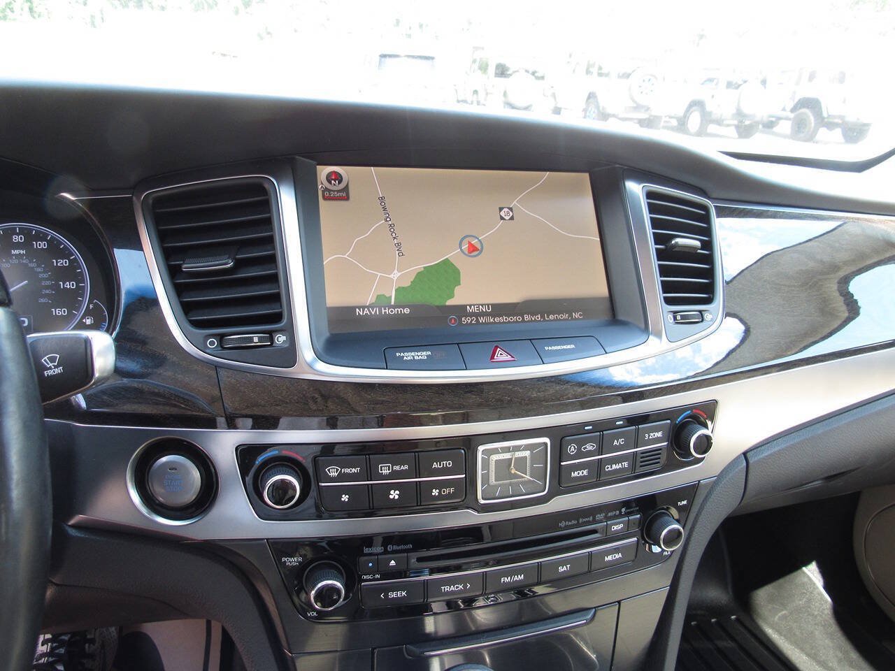 Used 2014 Hyundai Equus Ultimate RWD image 22