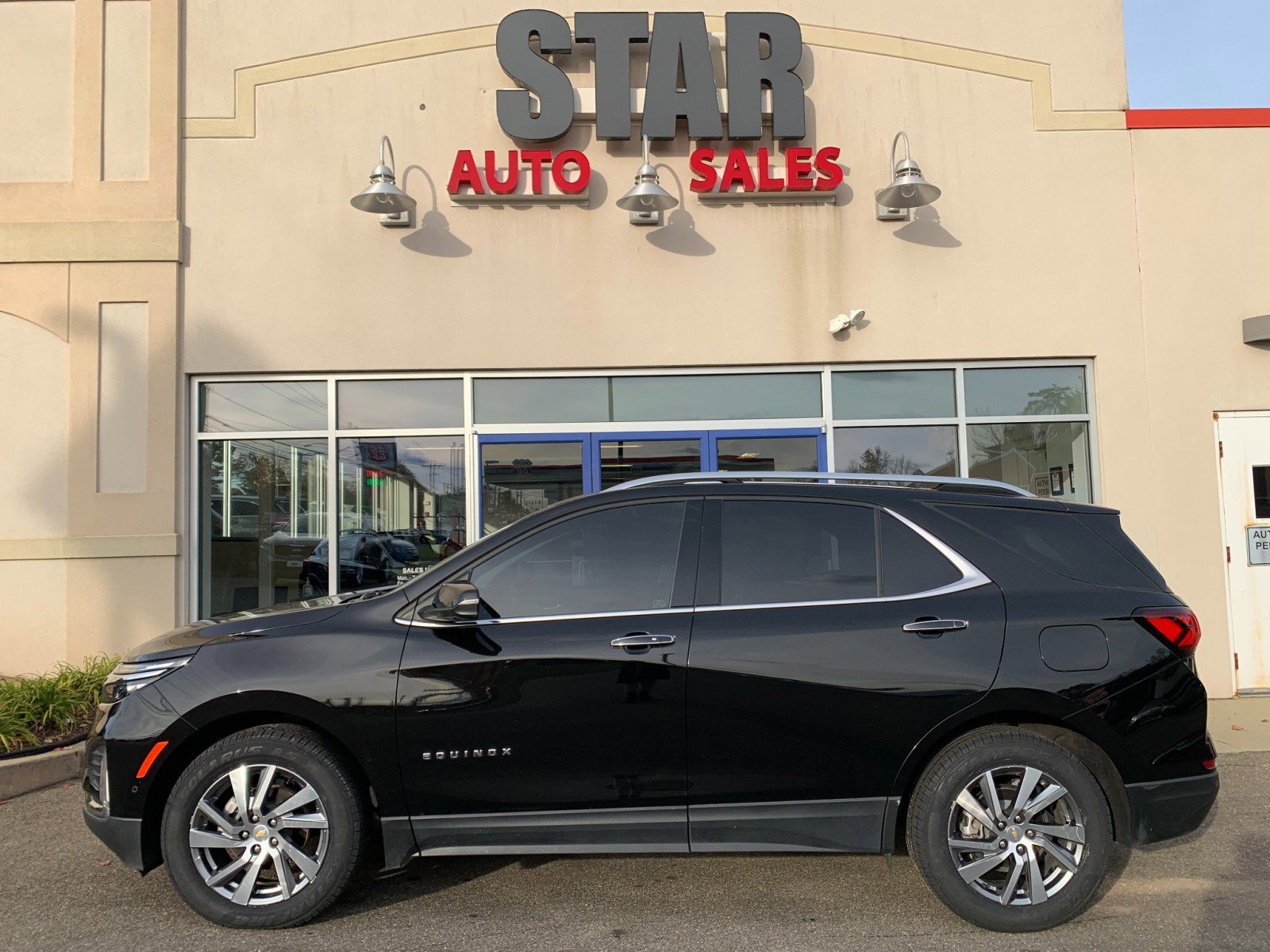 Used 2022 Chevrolet Equinox Premier image 4