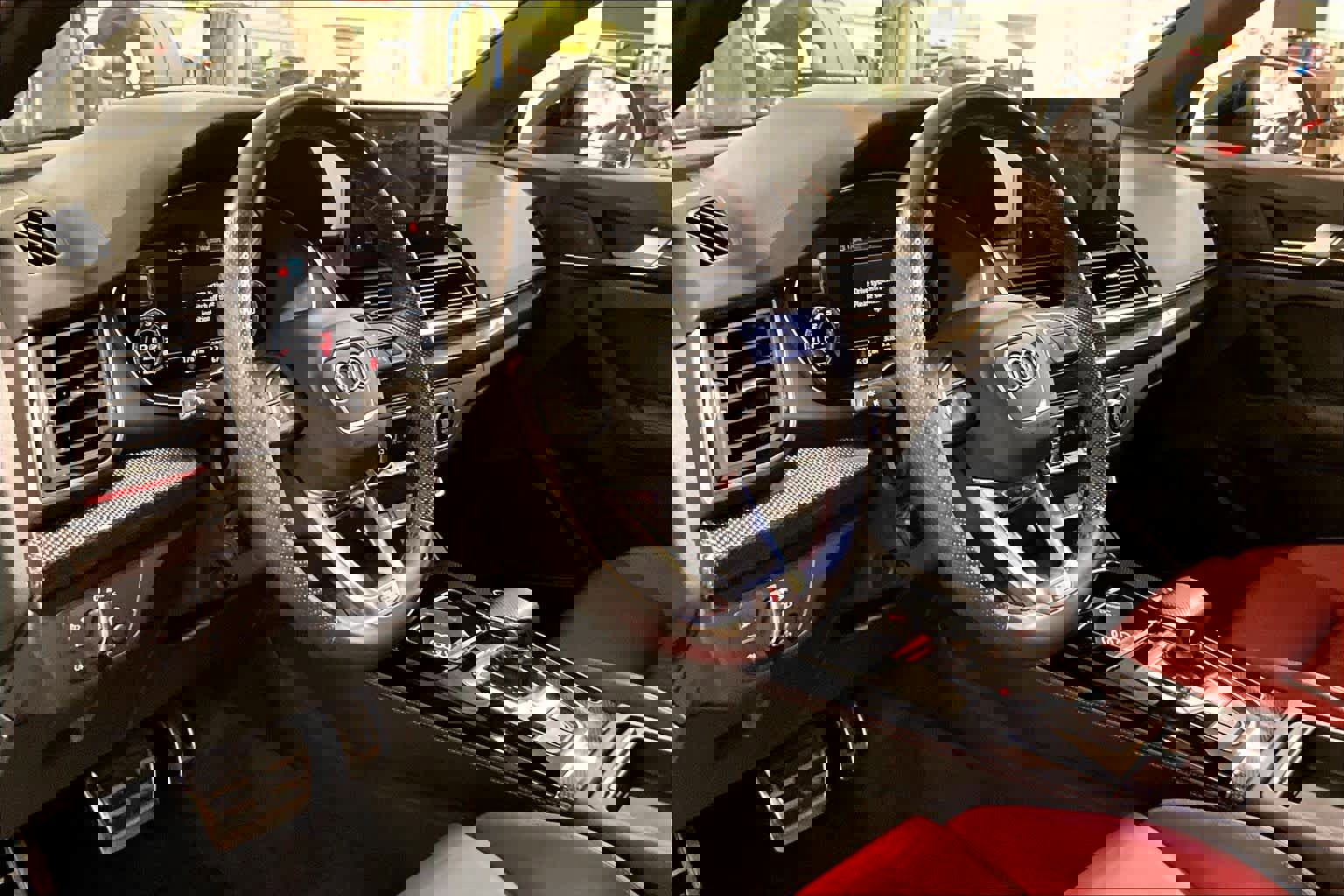 Used 2022 Audi SQ5 Premium Plus w/ Premium Plus Package image 17