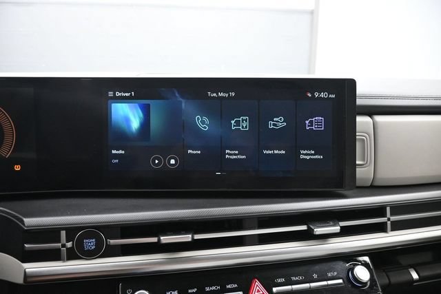 Used 2025 Hyundai Santa Fe SEL FWD image 19