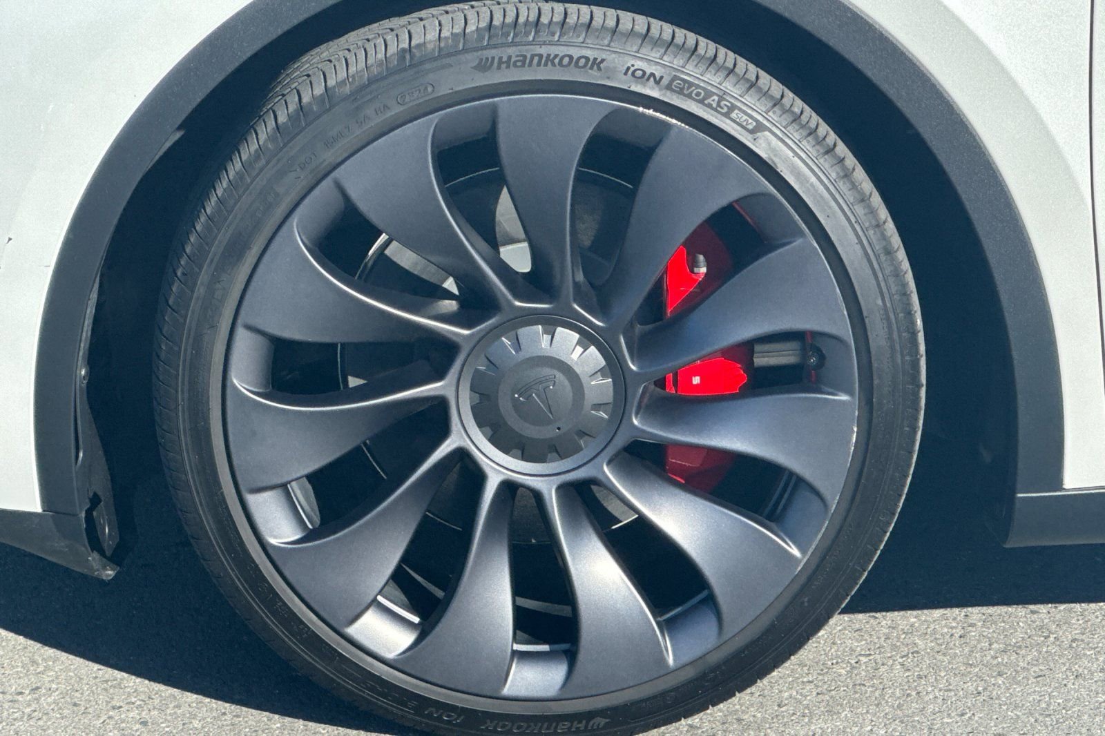 Used 2025 Tesla Model Y Performance AWD/4WD image 11