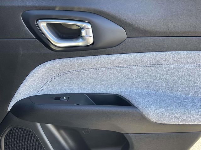 Used 2023 Jeep Compass Sport image 20