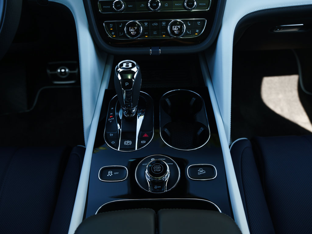 New 2027 Bentley Bentayga AWD/4WD image 24