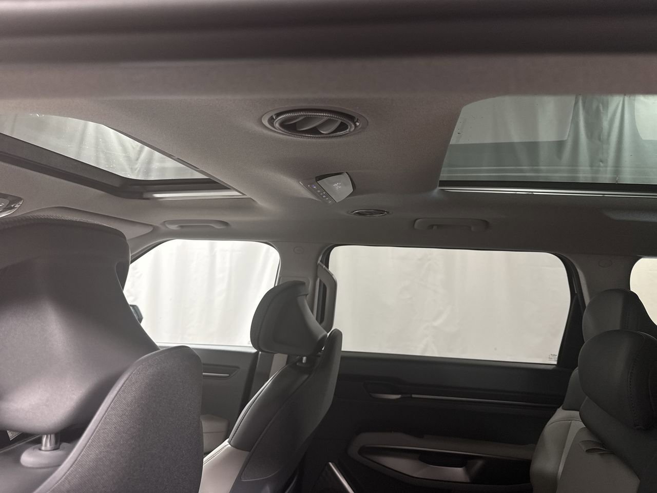 New 2026 Kia EV9 Wind image 27