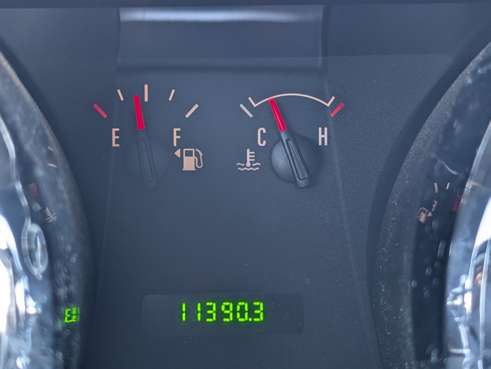 Used 2005 Ford Mustang Convertible image 8