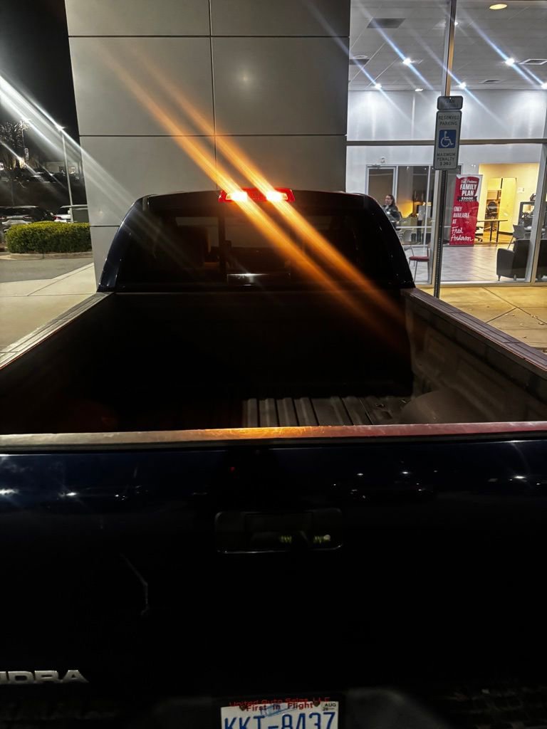 Used 2011 Toyota Tundra 4x4 Double Cab image 10