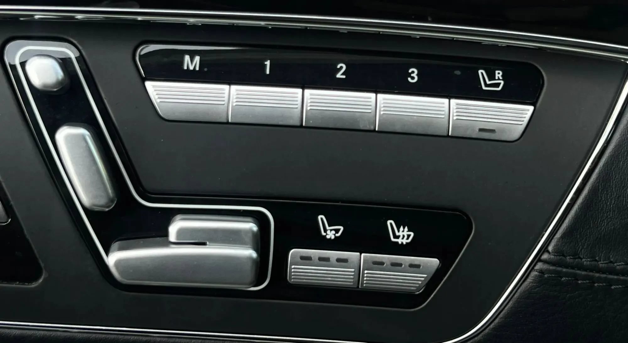 Used 2012 Mercedes-Benz S 63 AMG image 41
